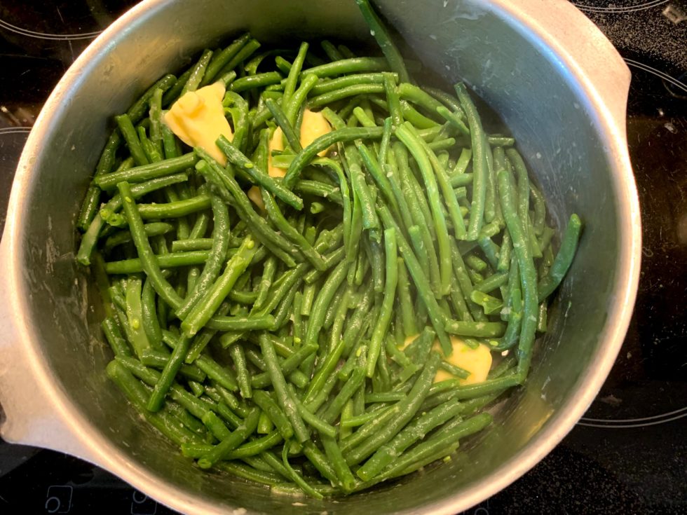 Cuisson Des Haricots Verts Frais à L'eau Bouillante Haricots verts frais au beurre fondu - Secrets culinaires
